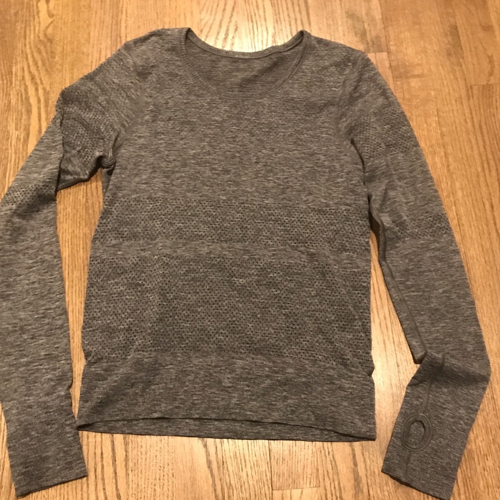 Size 4 lululemon heathered gray Swiftly breeze